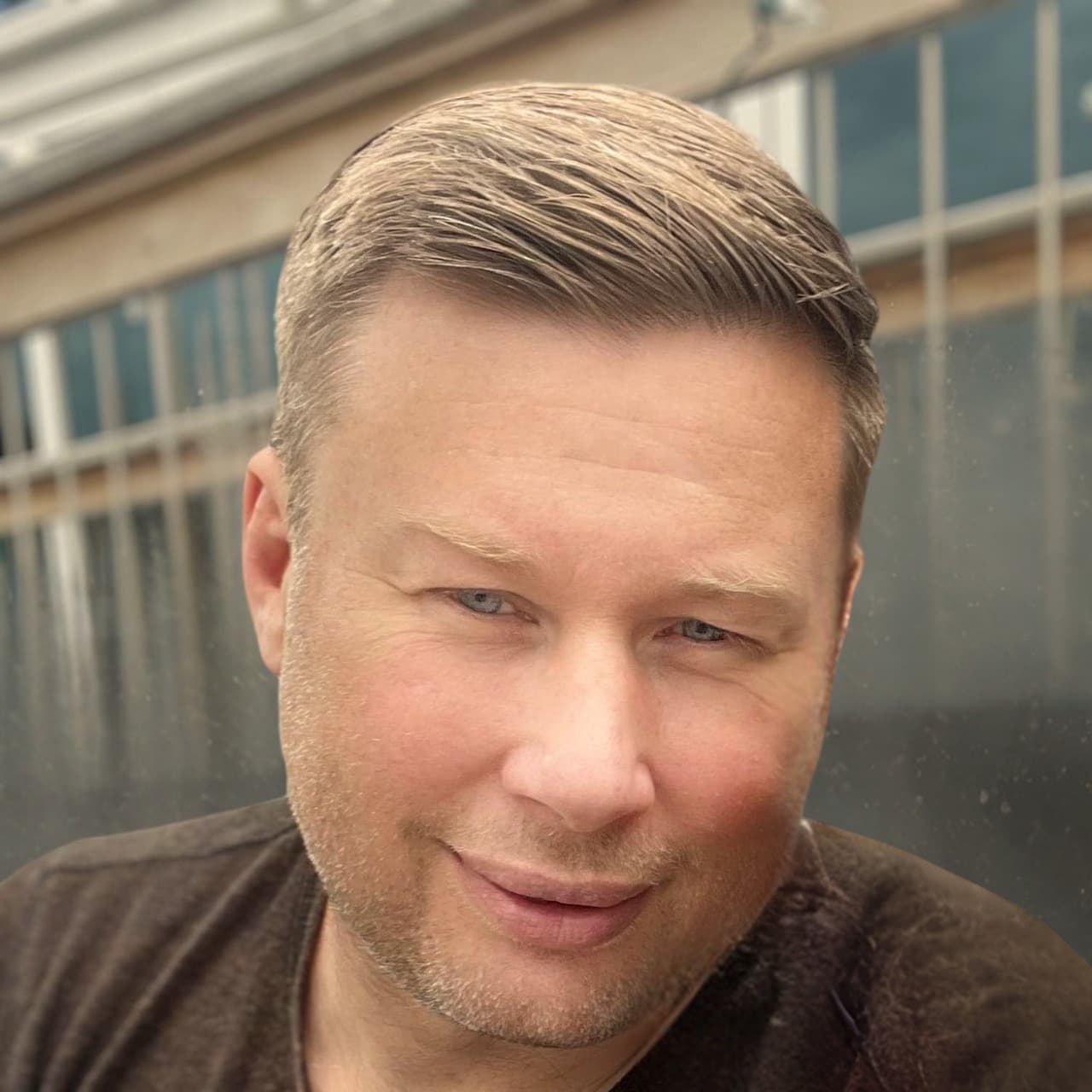 Eric Downing headshot